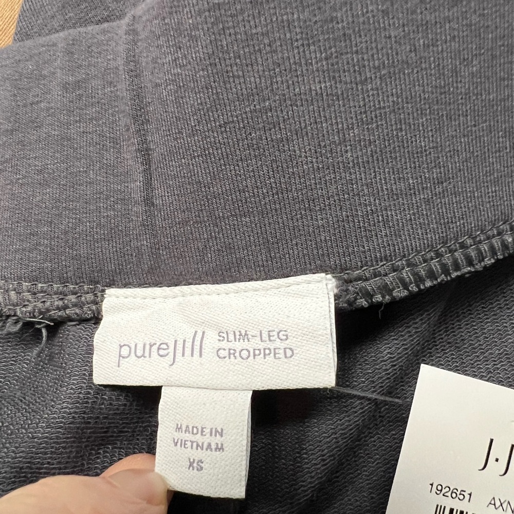 JJill Pure Jill Slim Leg Cropped knit pants. Granite (GRAY). XS. NWT - Picture 7 of 10